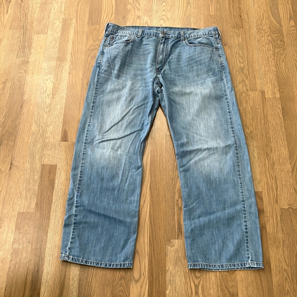 Levi’s Men’s 569 Light Blue Denim Cotton Loose Fit Straight Leg Jeans